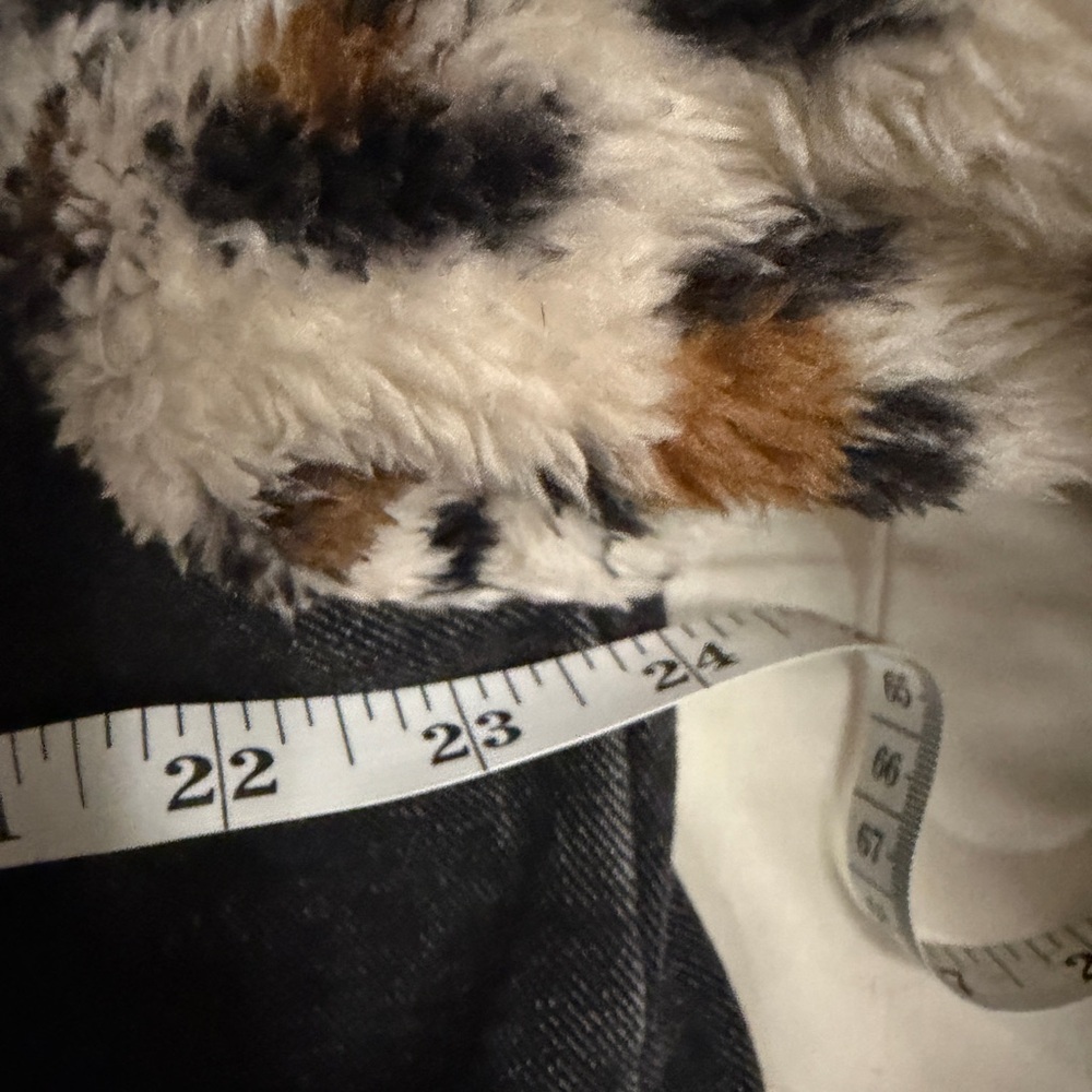 Fantastic Fawn Animal Print Faux Fur Denim Jacket Size Large Leopard Cheetah - Picture 4 of 4